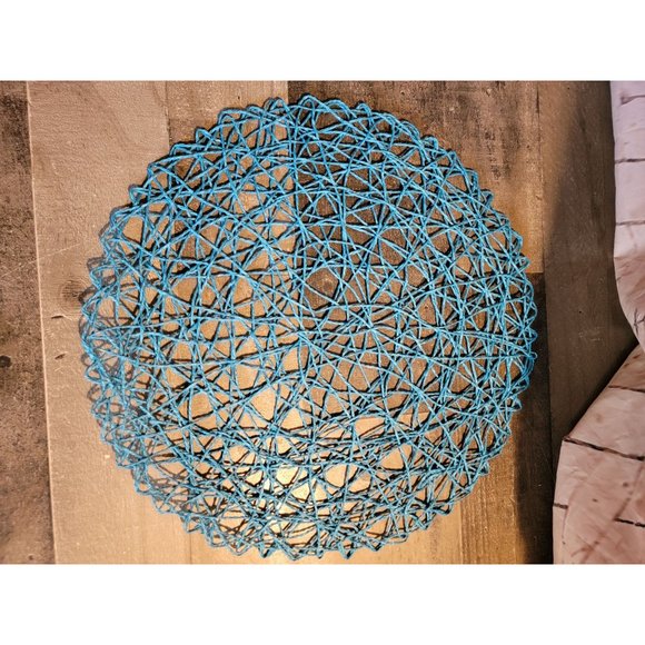 Blue abstract yarn table decor placemat - Picture 2 of 4